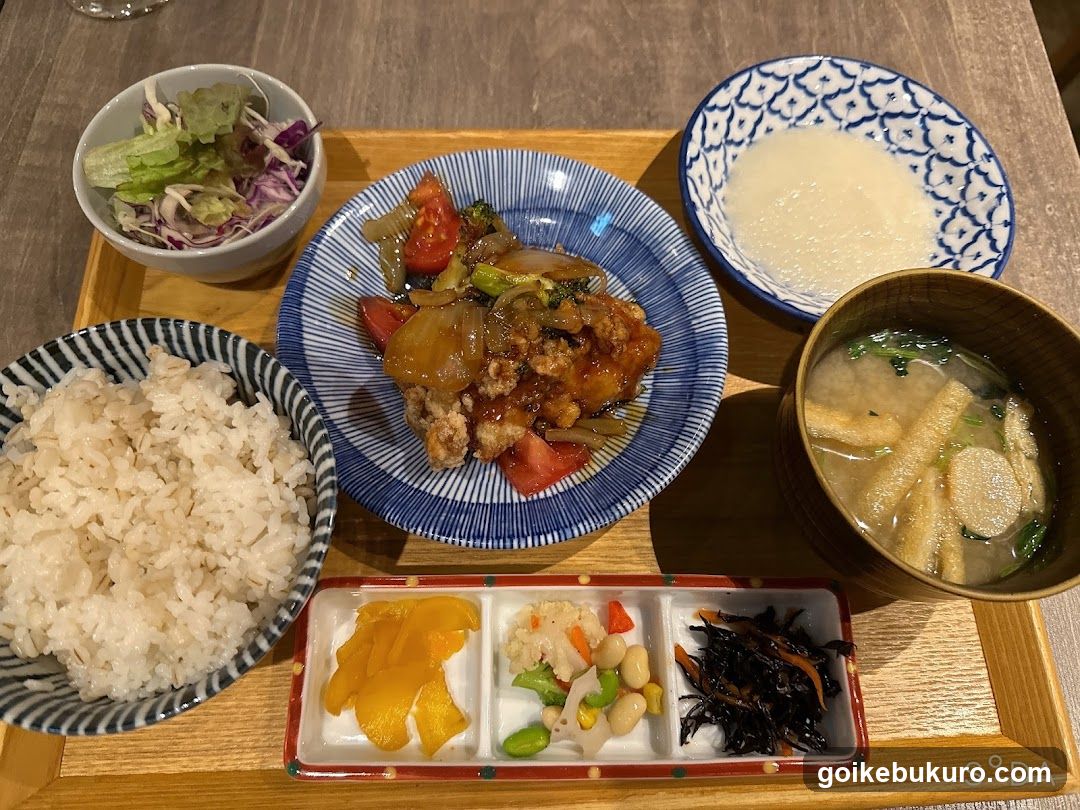 atari CAFE&DINING