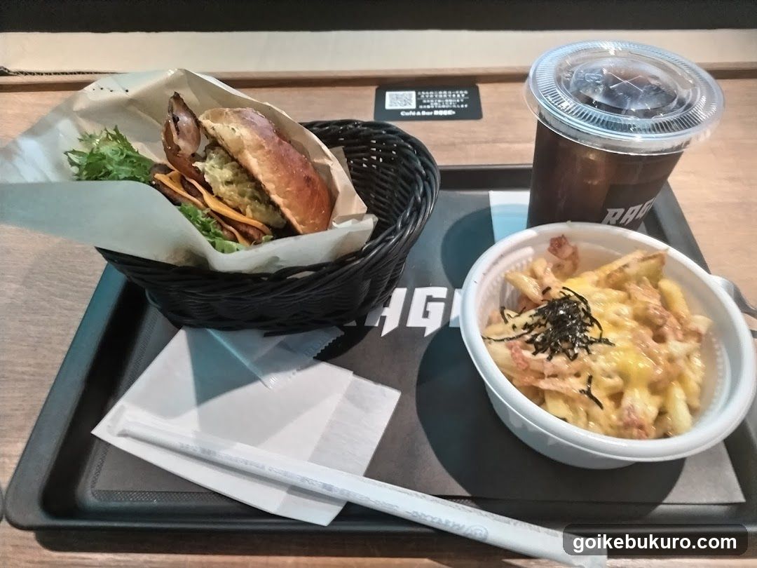 Food Tray with Burger and Mac & Cheese