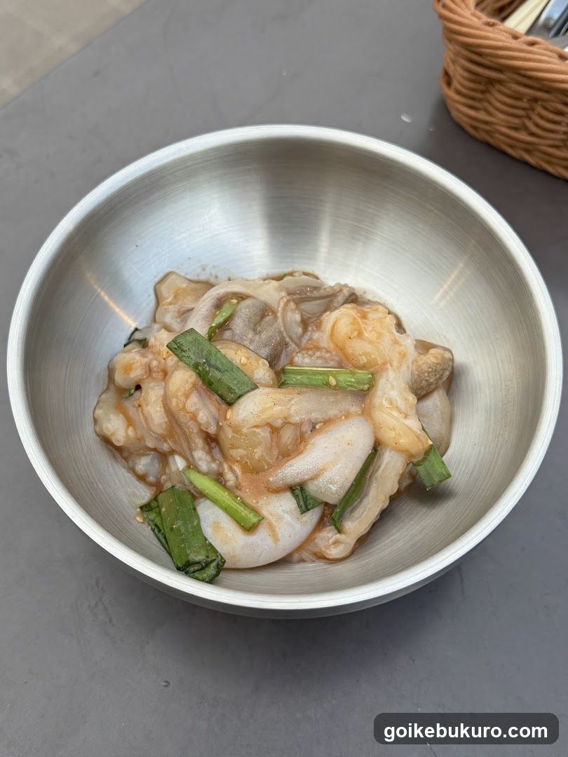Bowl of Marinated Sea Slime with Scallions