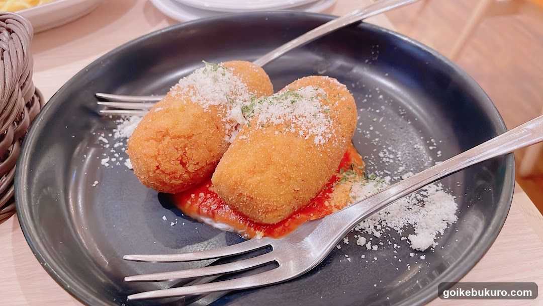 Fried Croquettes with Tomato Sauce