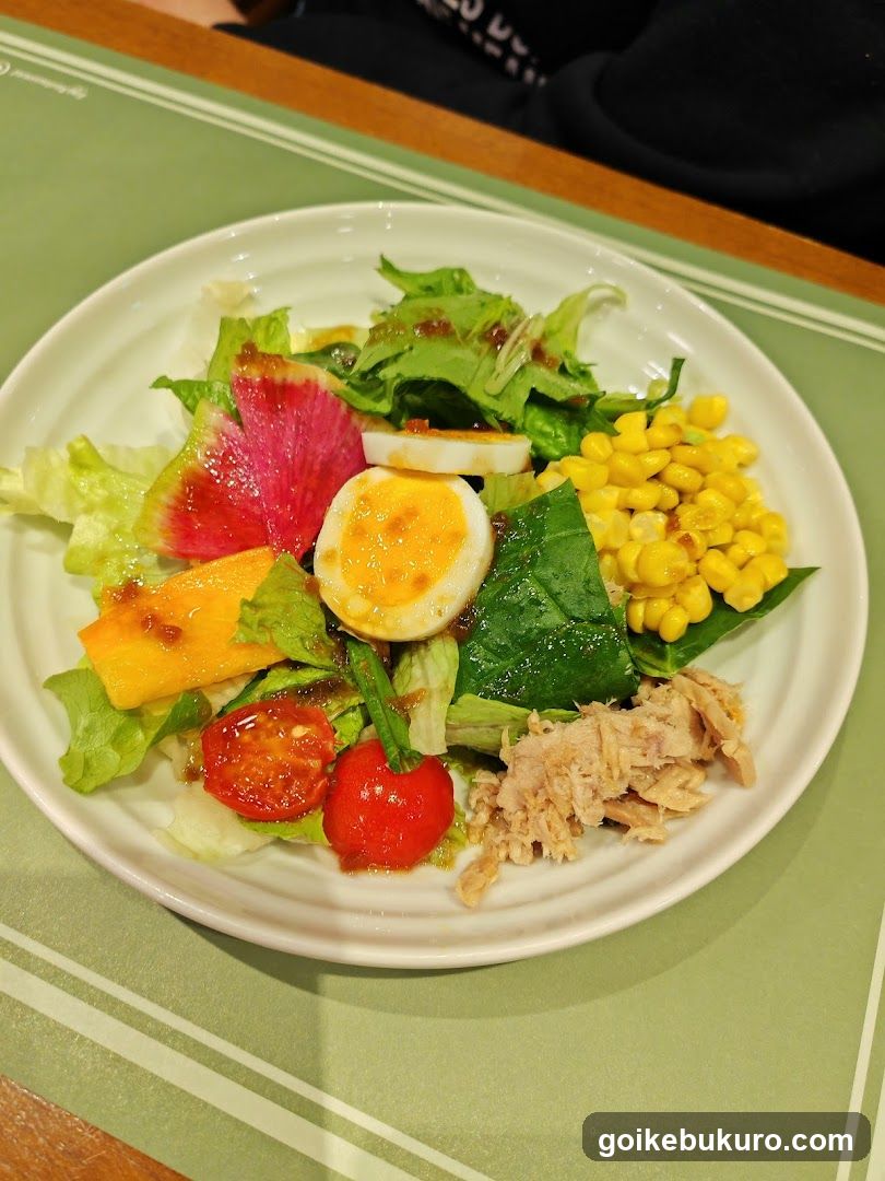 Salad with Tuna and Eggs