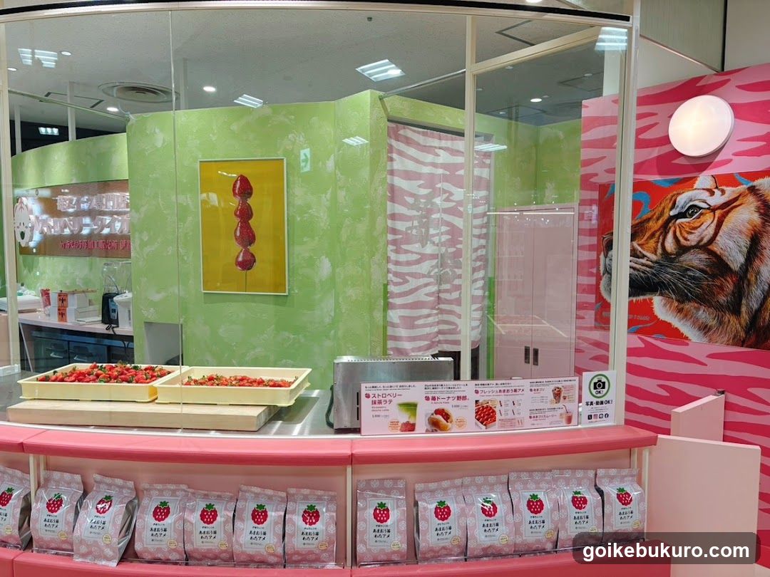 Strawberry-themed food stall interior