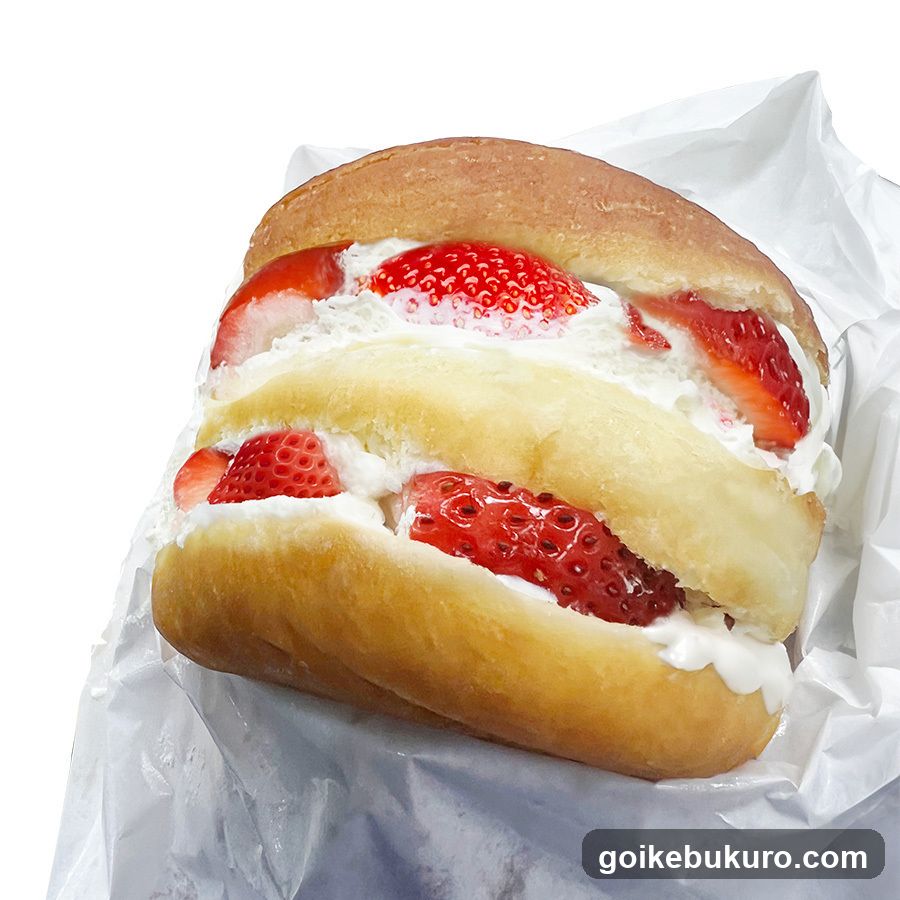 Strawberry Cream Sandwich