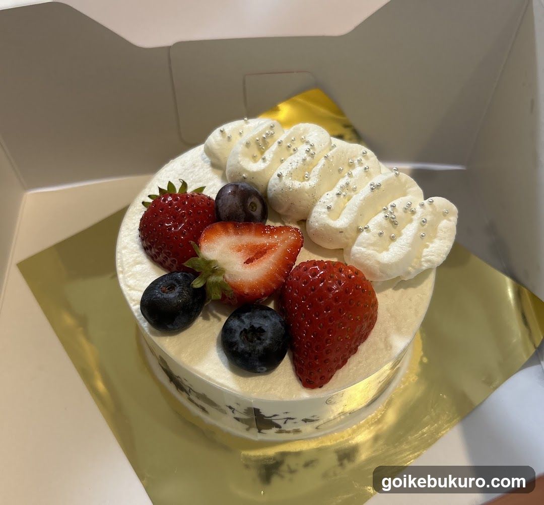 Strawberry and Blueberry Cake