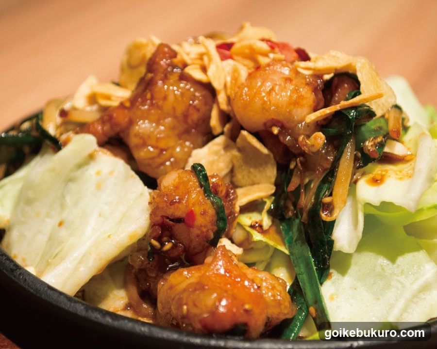 Stir-fried Chicken with Cabbage and Crispy Tofu