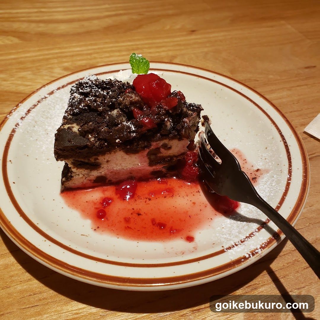 Dessert with Raspberry Sauce