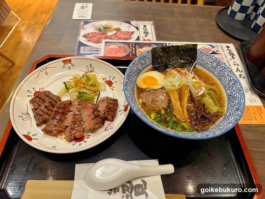 Ramen and Sliced Meat Meal
