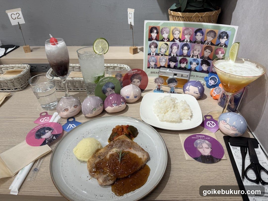 Break My Case Cafe Table Spread