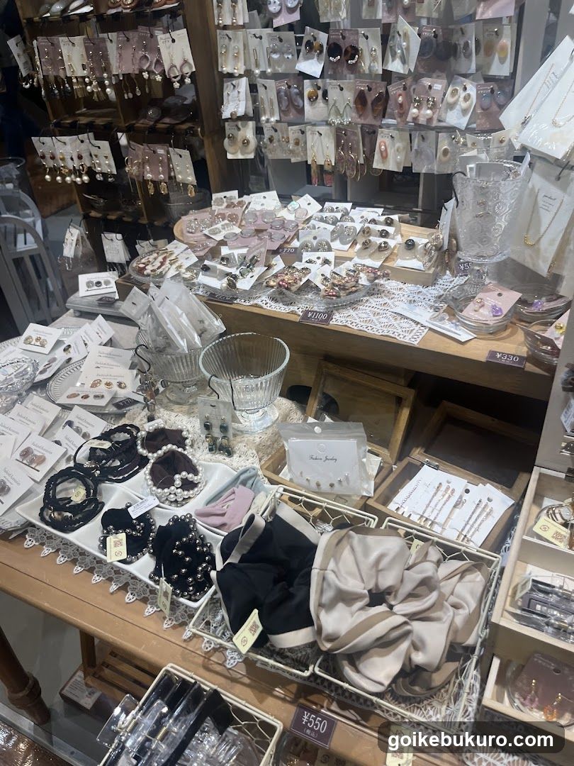 Jewelry and Accessories Display