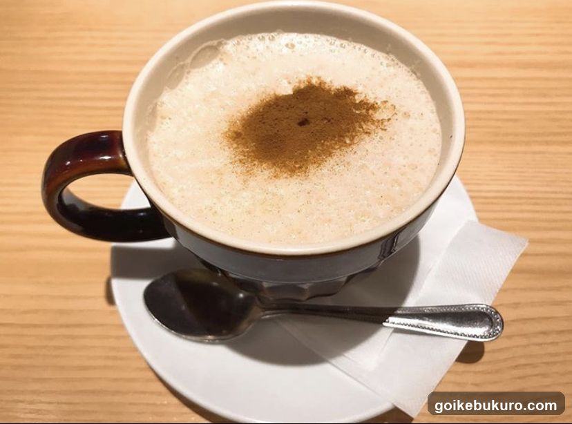 Cappuccino with Cinnamon Dust