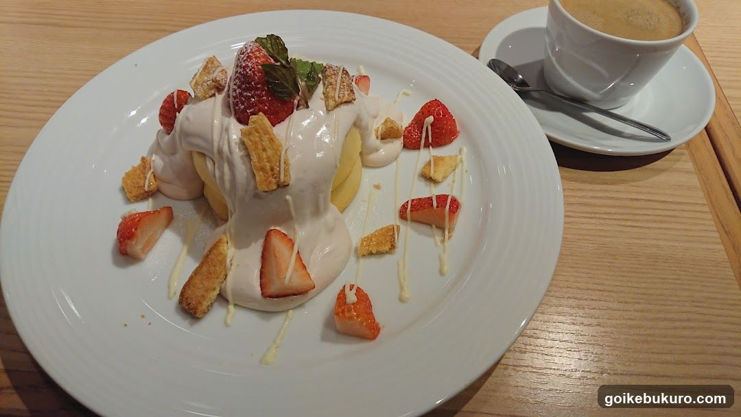 Strawberry Pancake with Cream and Cereal