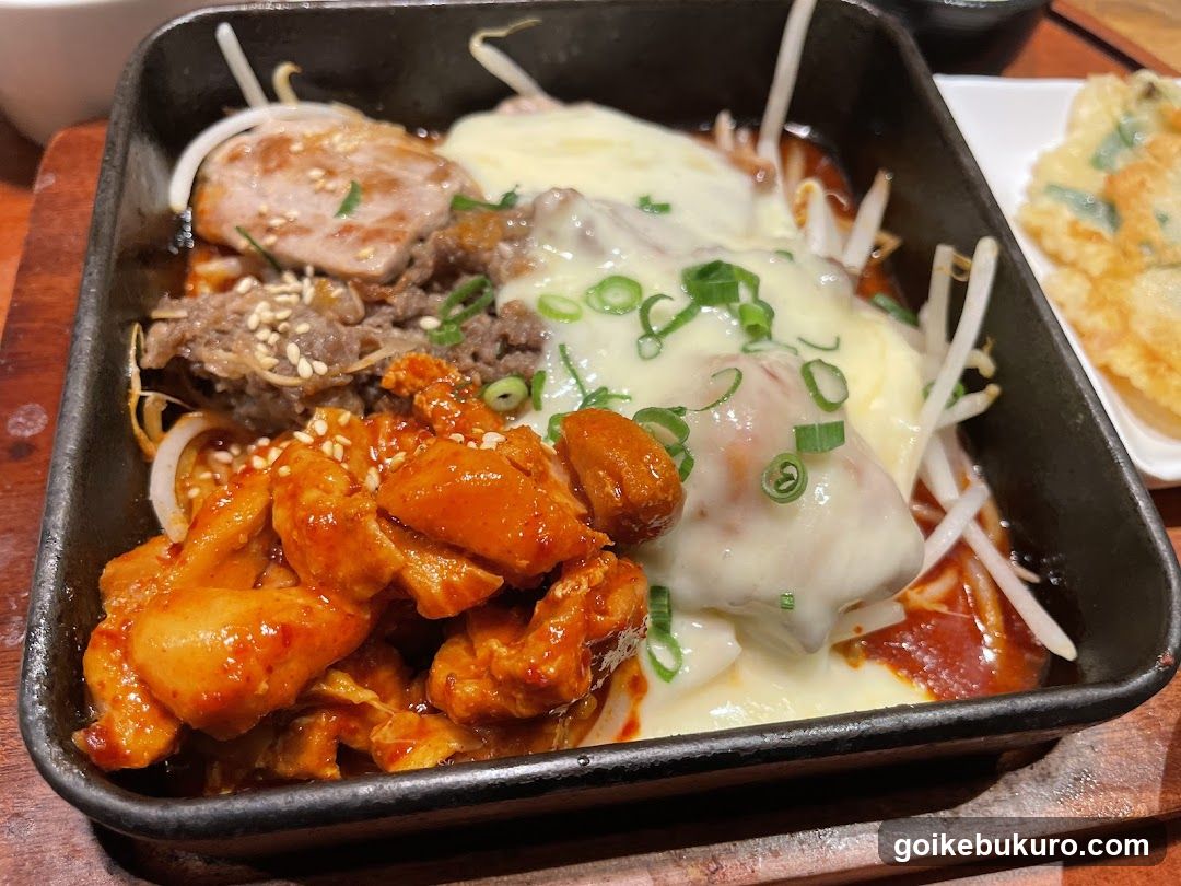 Cheese Tteokbokki Bowl with Beef and Fried Egg