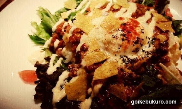 Salad with Crispy Toppings