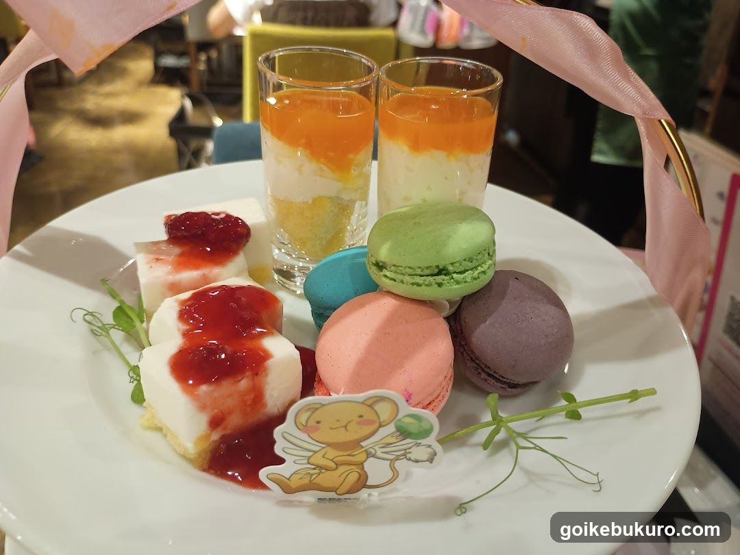Dessert Platter with Macarons and Layered Drinks