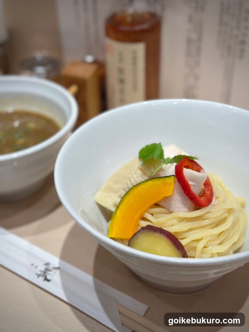 Noodle Dish with Tofu and Vegetables