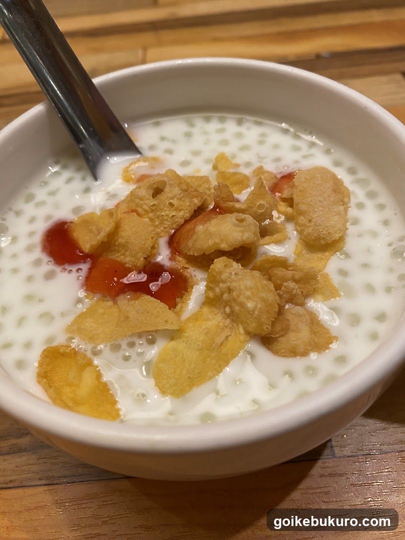 Cereal with Coconut Milk and Jelly