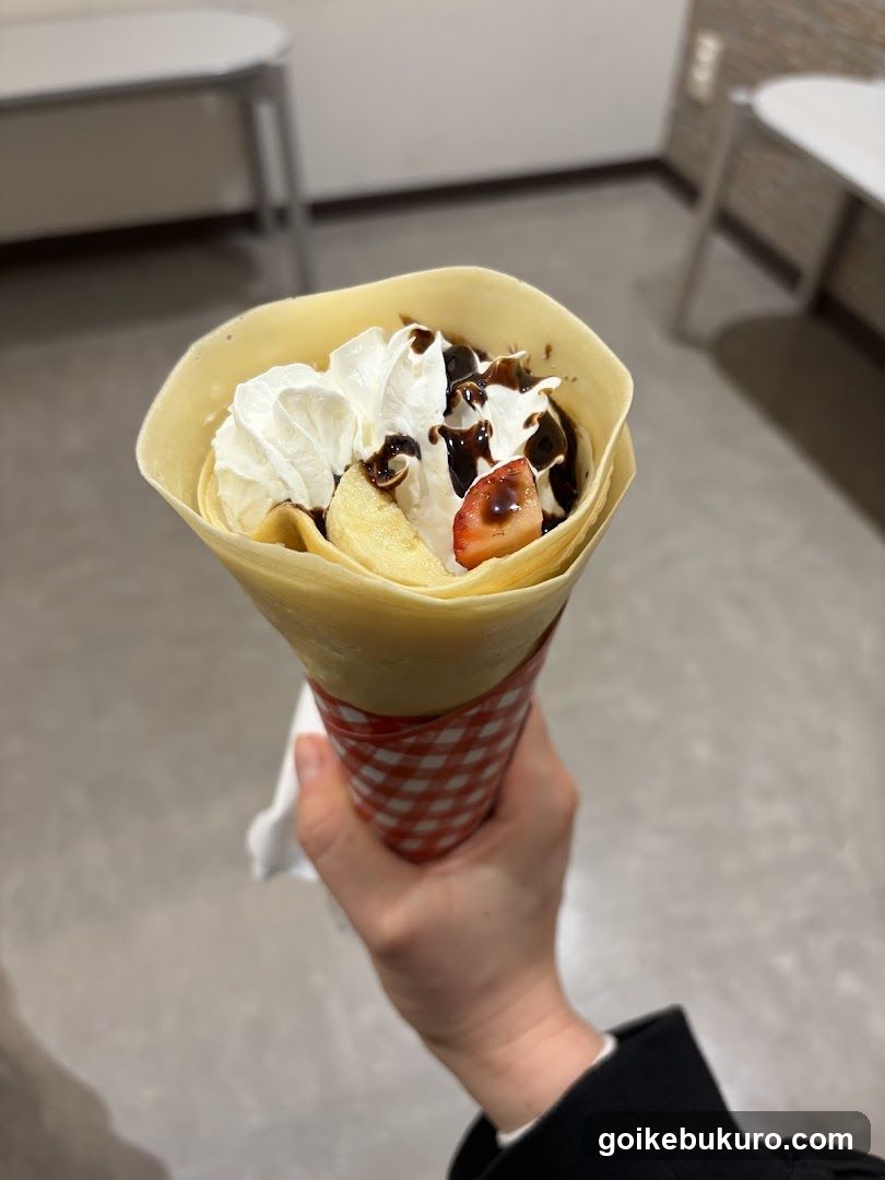 Handheld Crepe Cone with Toppings