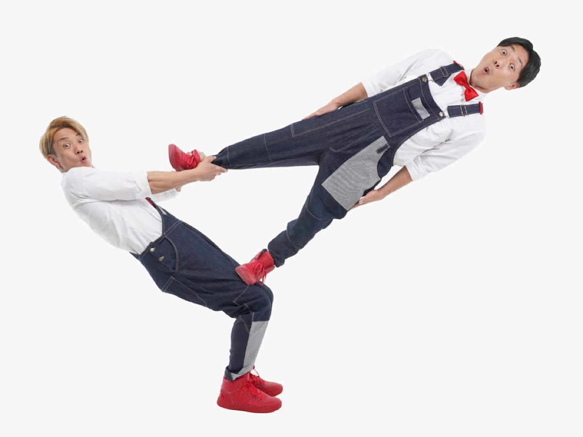Acrobatic comedy duo SUKE3 and SYU